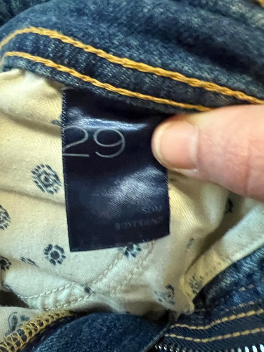 Cropped Anthropologie Pilcro Slim Boyfriend Patchwork Denim Jeans - Picture 4 of 4